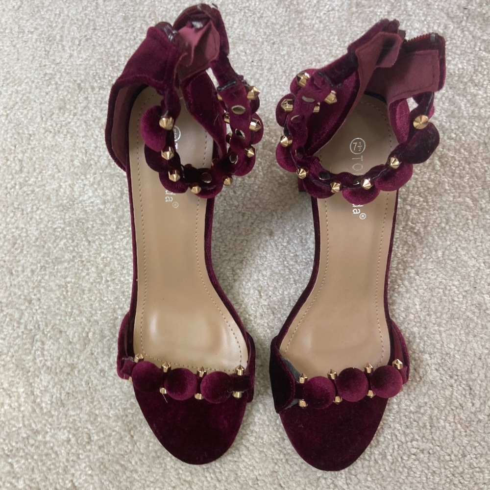 Top Moda Heels - Picture 2 of 4